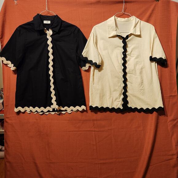 Lot Of 2 Linen Blend Top Sz Small Black Cream Short Sleeve Lagenlook Button Up - Picture 1 of 10